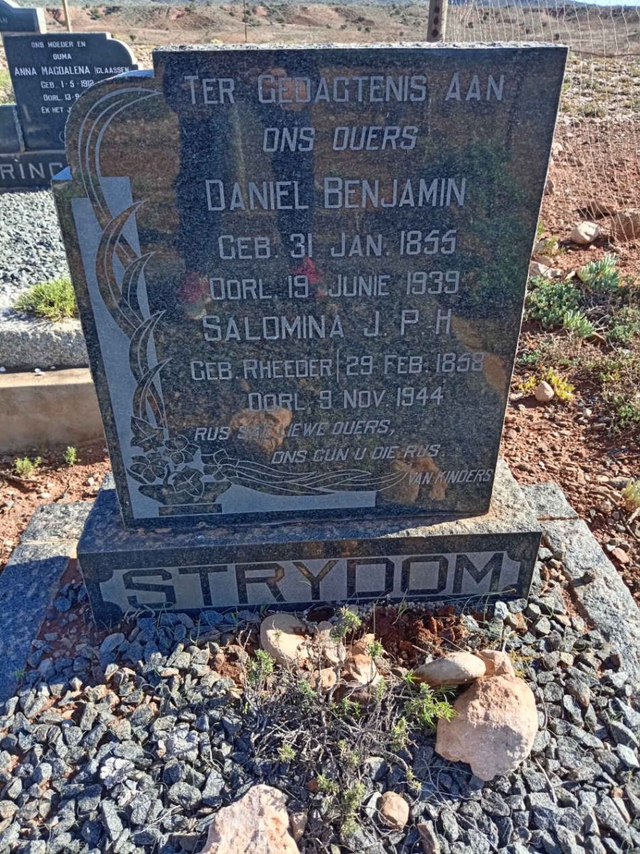 STRYDOM Daniel Benjamin 1855-1939 & Salomina J.P.H. RHEEDER 1858-1944