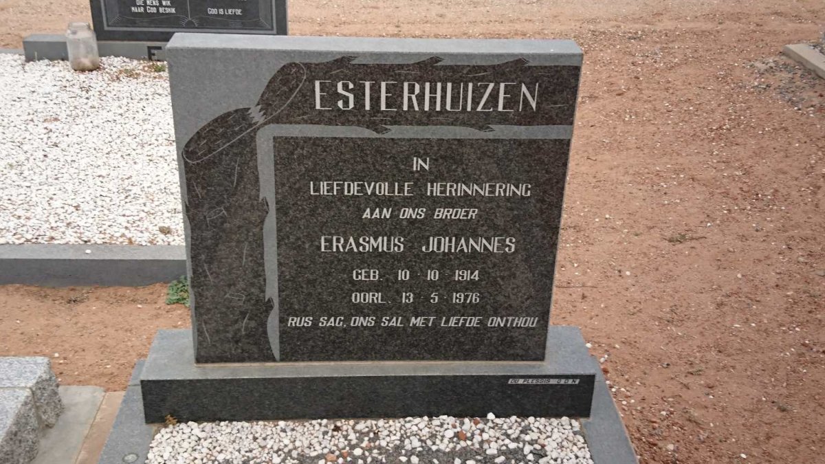 ESTERHUIZEN Erasmus Johannes 1914-1976