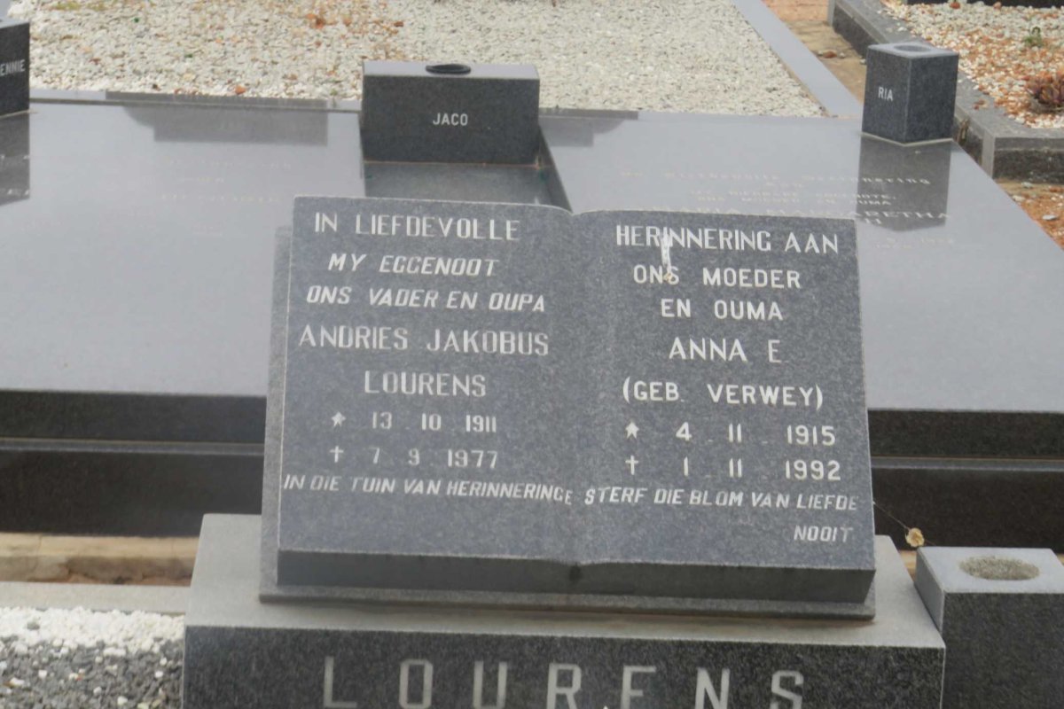 LOURENS Andries Jakobus 1911-1977 &amp; Anna E. VERWEY 1915-1992