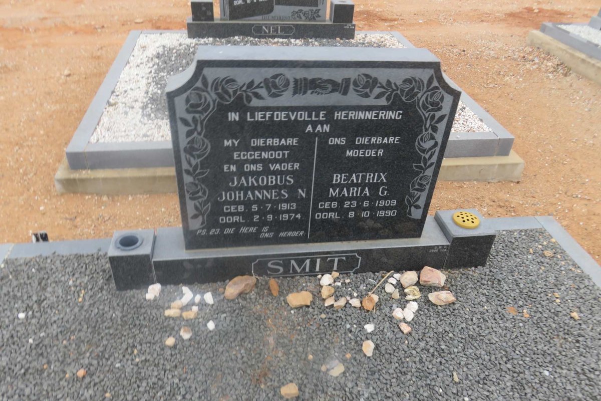 SMIT Jakobus Johannes N. 1913-1974 &amp; Beatrix Maria G. 1909-1990