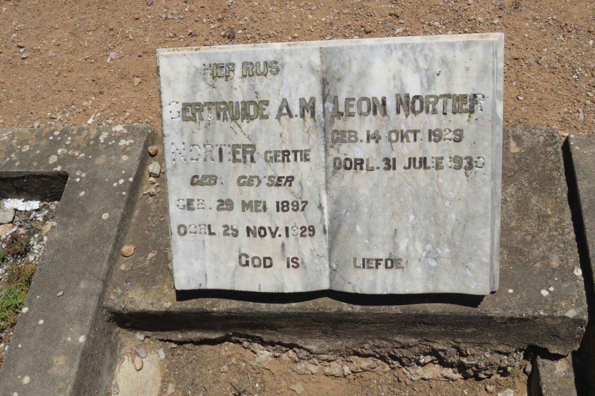 NORTIER Gertruide A.M. nee GEYSER 1897-1929 :: NORTIER Leon 1929-1930