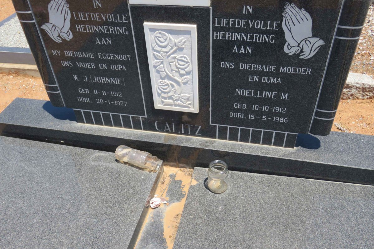 CALITZ W.J. 1912-1977 &amp; Noelline M. 1912-1986