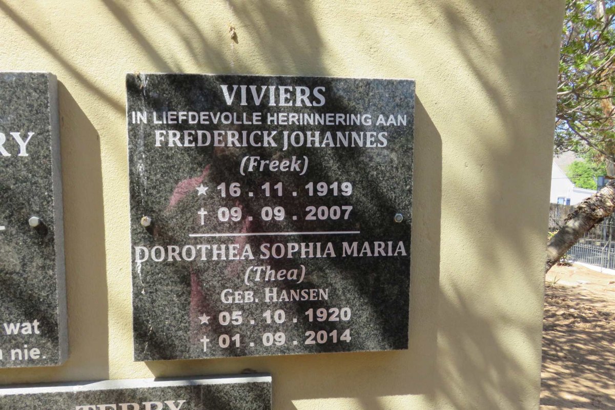 VIVIERS Frederick Johannes 1919-2007 &amp; Dorothea Sophia Maria HANSEN 1920-2014
