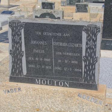 MOUTON Johannes Paulus 1888-1971 &amp; Gertruida Elizabeth 1898-1954
