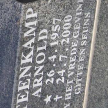 STEENKAMP Arnold 1957-2000