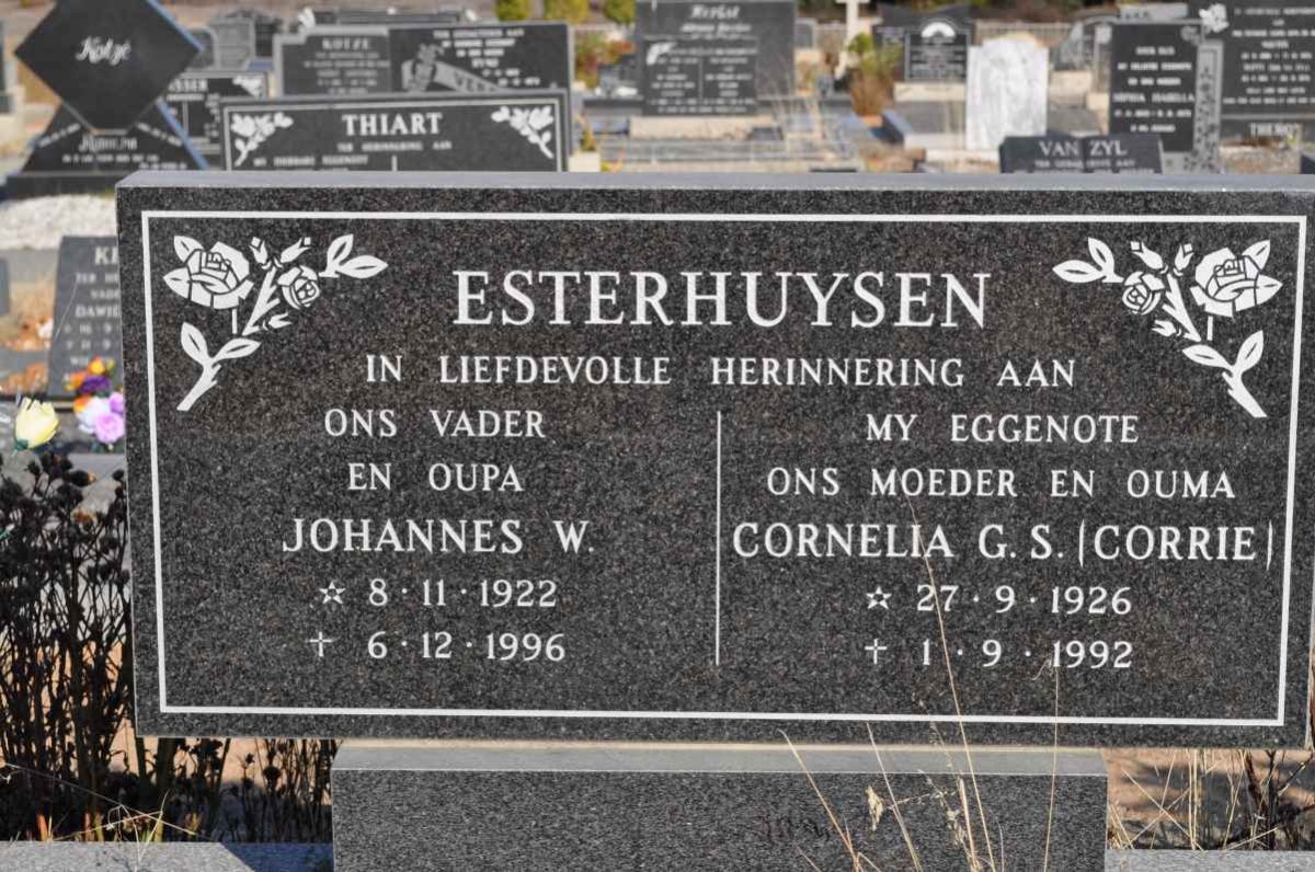 ESTERHUYSEN Johannes W. 1922-1996 &amp; Cornelia G.S. 1926-1992