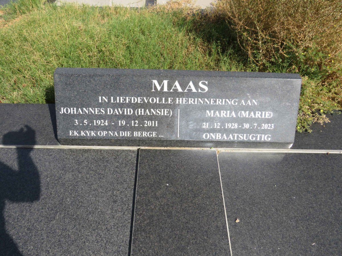 MAAS Johannes David 1924-2011 & Maria 1928-2023