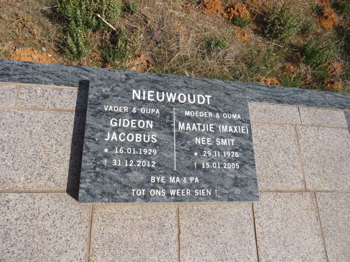 NIEUWOUDT Gideon Jacobus 1929-2012 & Maatjie SMIT 1926-2005