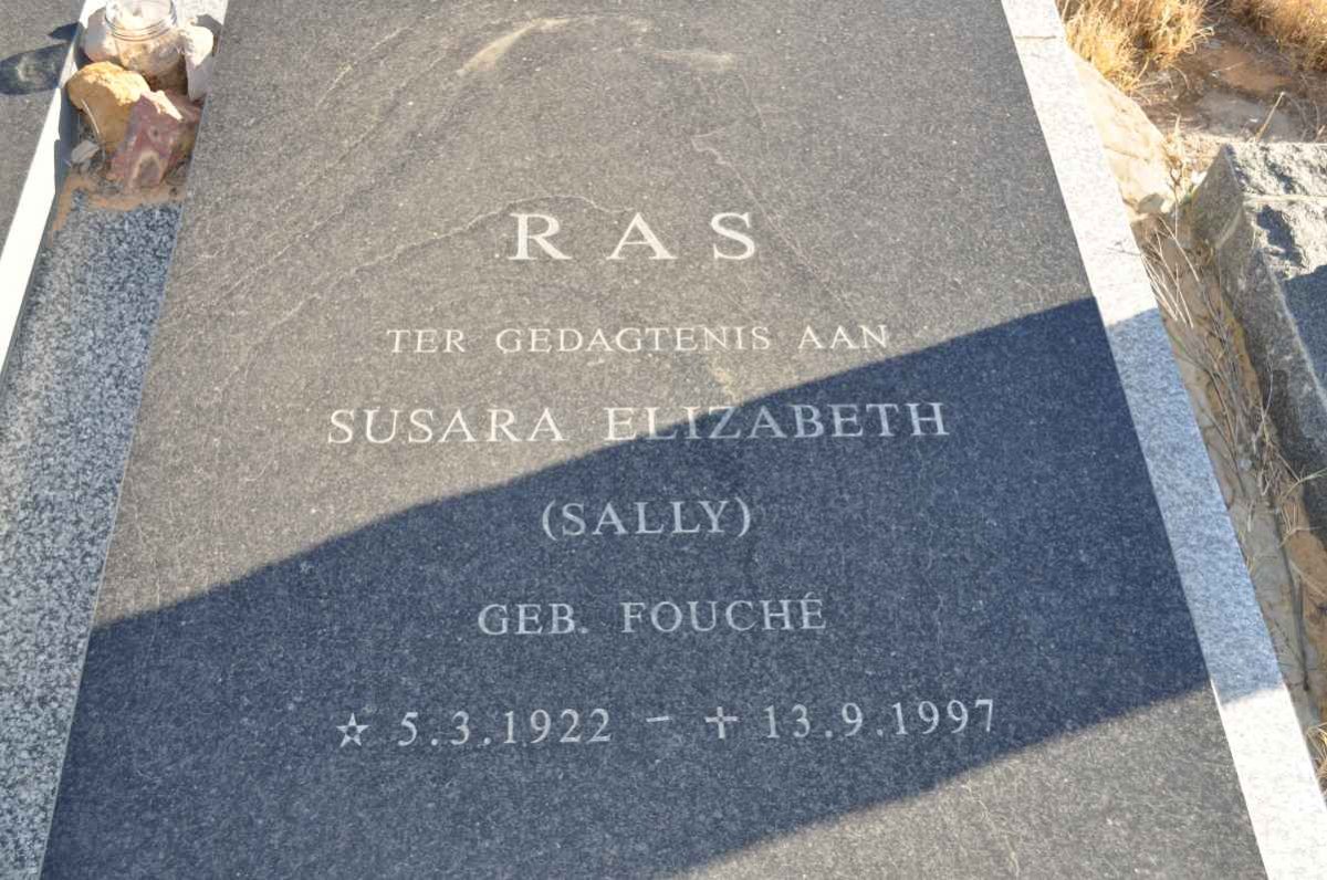RAS Susara Elizabeth nee FOUCHE 1922-1997