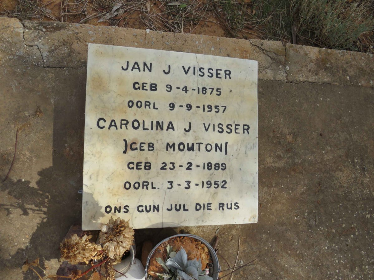 VISSER Jan J. 1875-1957 & Carolina J. MOUTON 1889-1952 :: VISSER Johannes Cornelius 1935-2019_2