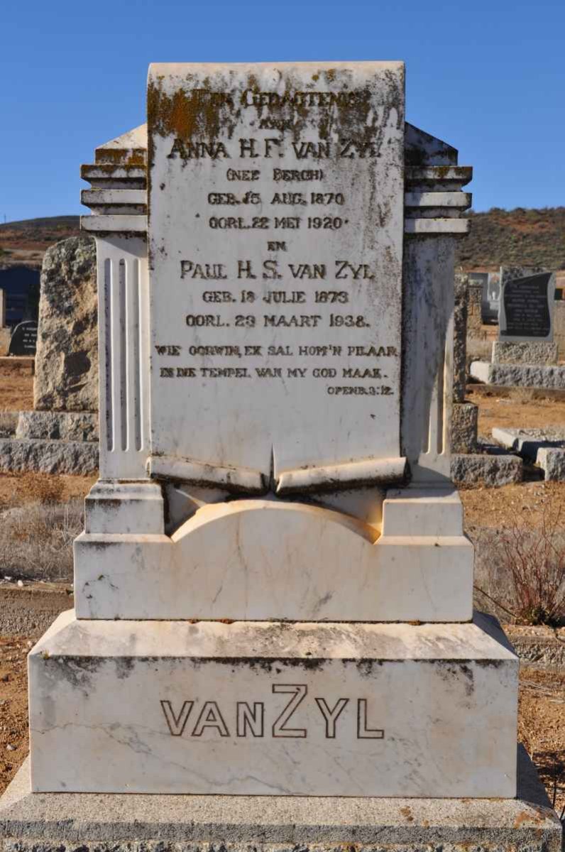 ZYL Paul H.S., van 1873-1938 &amp; Anna H.F. BERGH 1870-1920