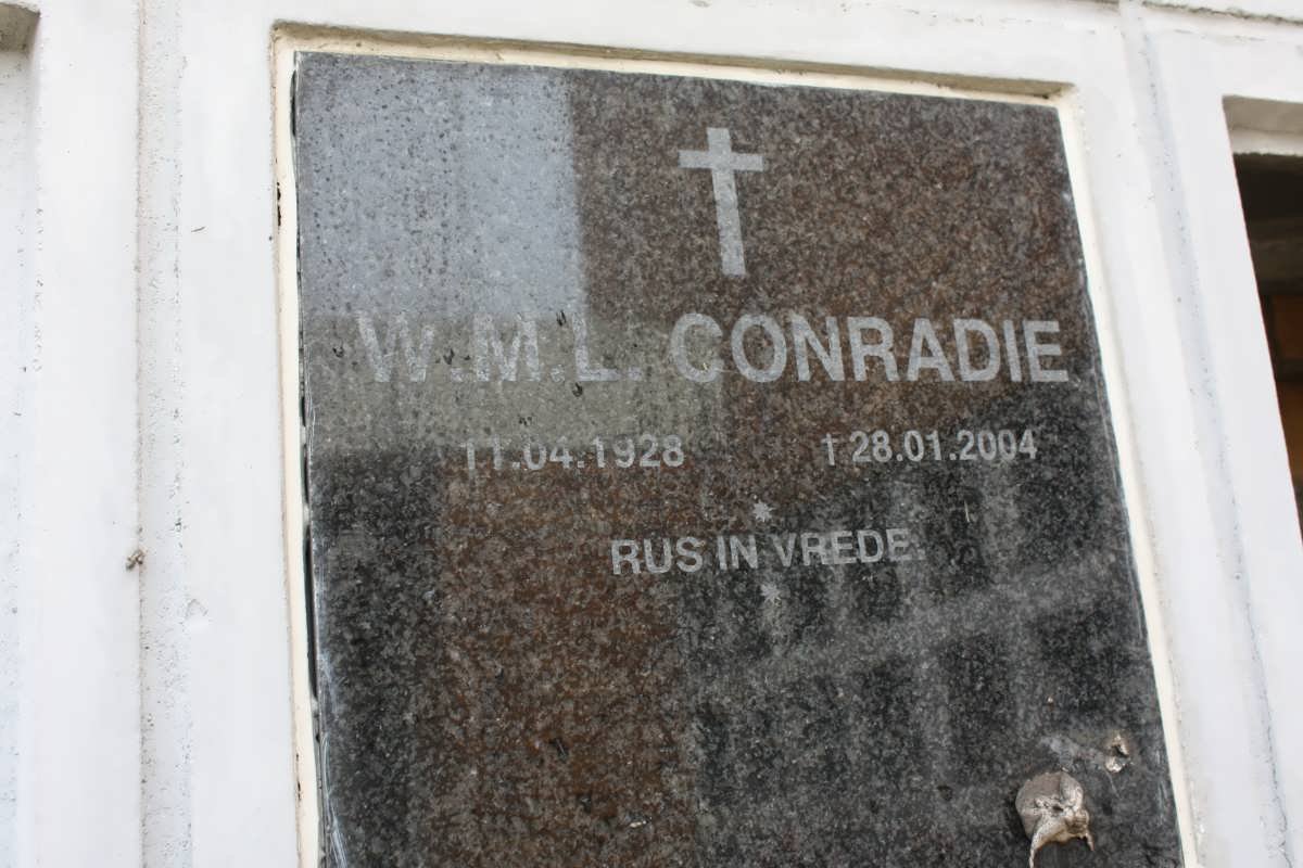 CONRADIE W.M.L. 1928-2004
