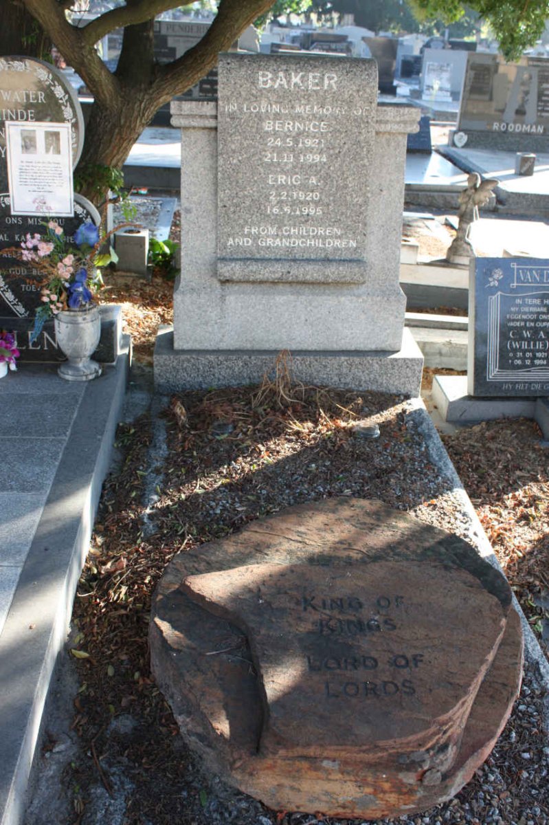 BAKER Eric A. 1920-1995 &amp; Bernice 1921-1994