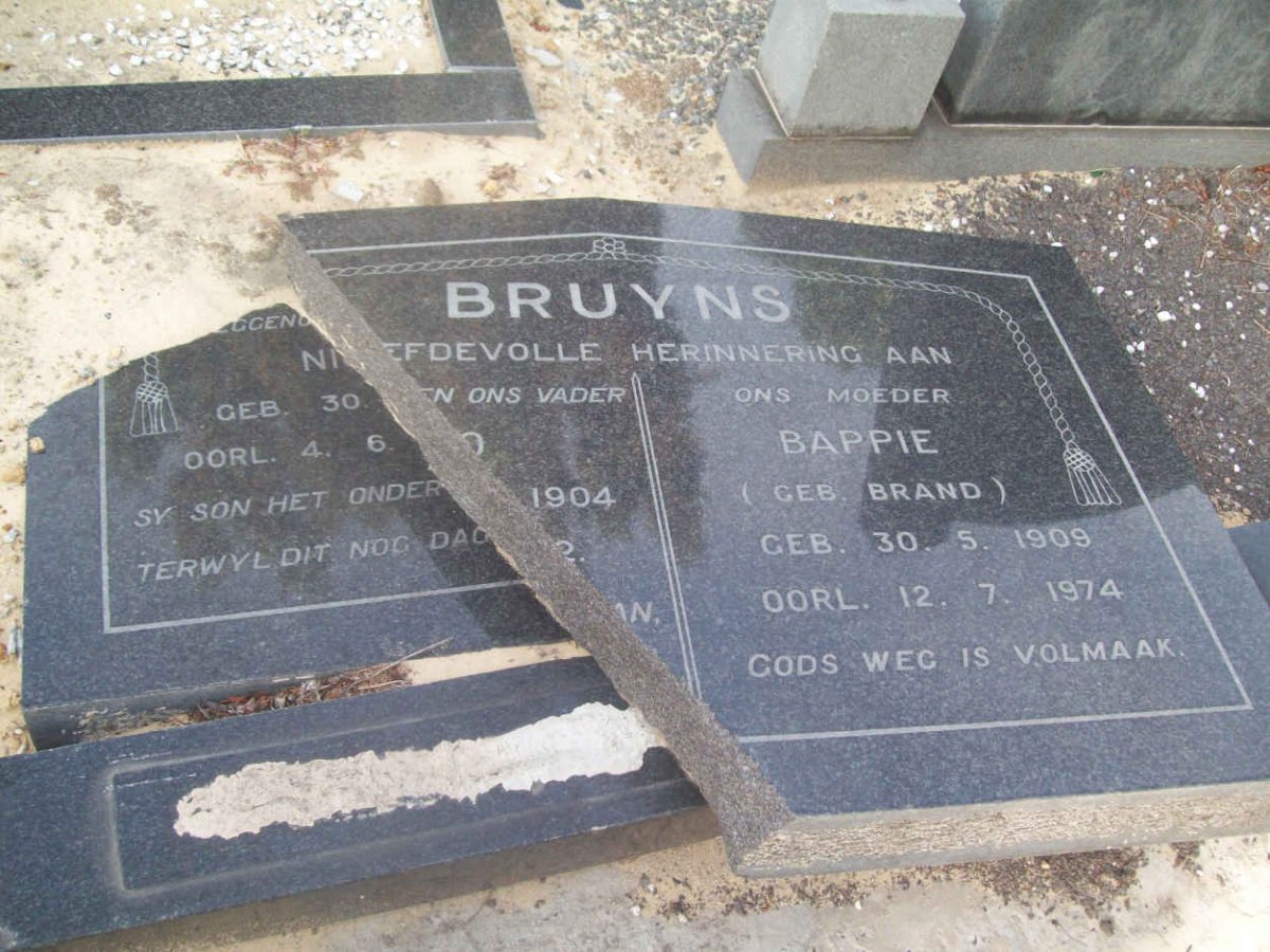 BRUYNS Ni? 1904-19?2 &amp; Bappie BRAND 1909-1974