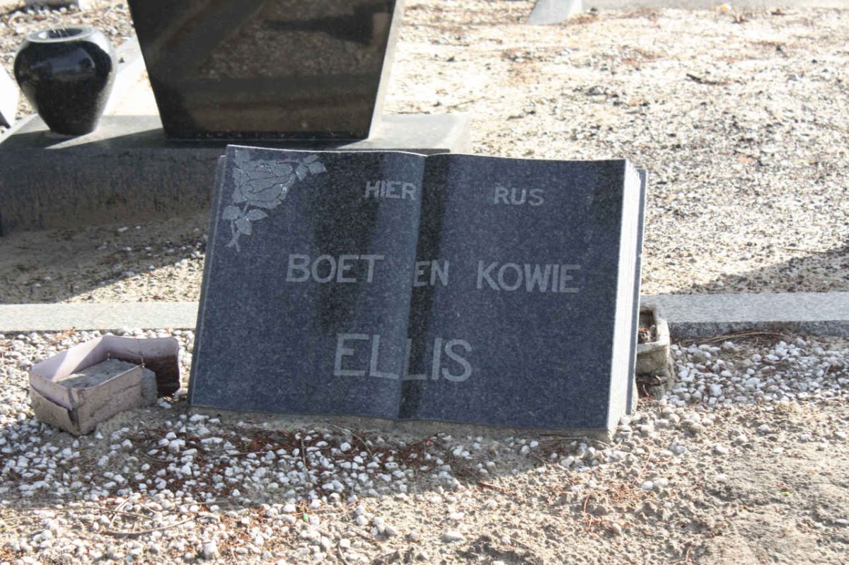 ELLIS Boet &amp; Kowie