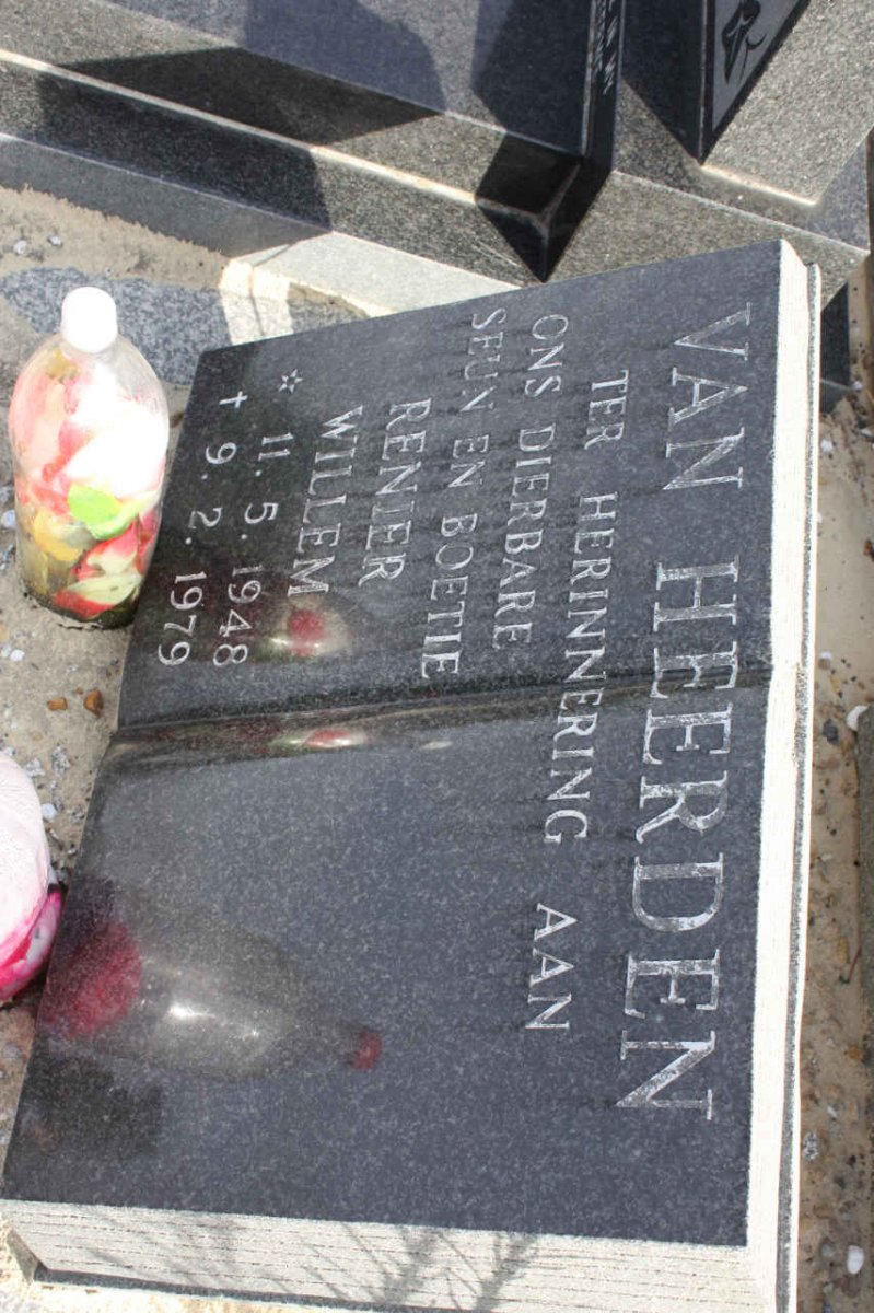 HEERDEN Renier Willem, van 1948-1979