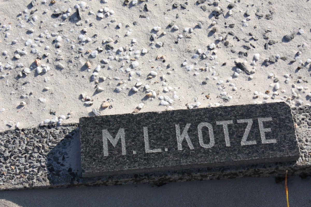 KOTZE M.L.