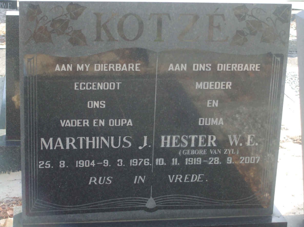 KOTZÉ Marthinus J. 1904-1976 &amp; Hester W.E. VAN ZYL 1919-2007