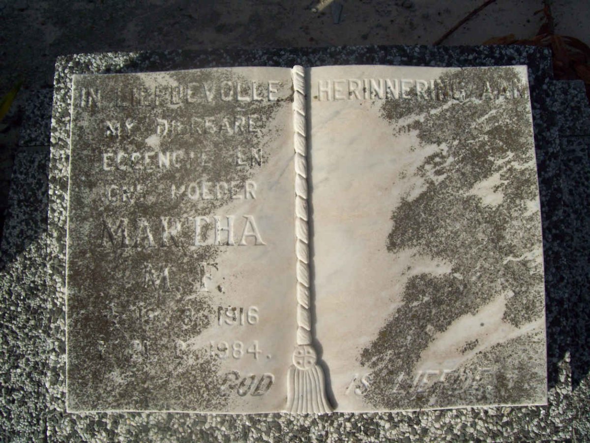 KAHLER Martha M.F. 1916-1984