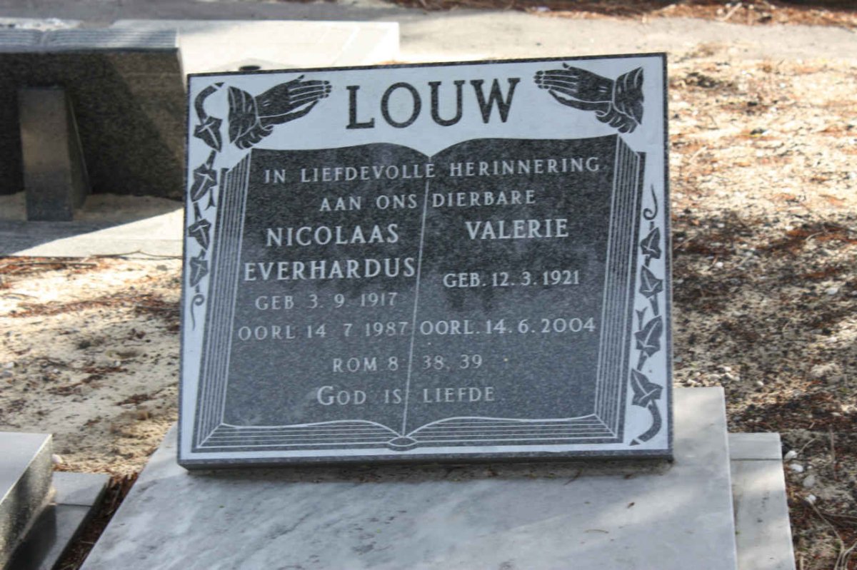 LOUW Nicolaas Everhardus 1917-1987 &amp; Valerie 1921-2004