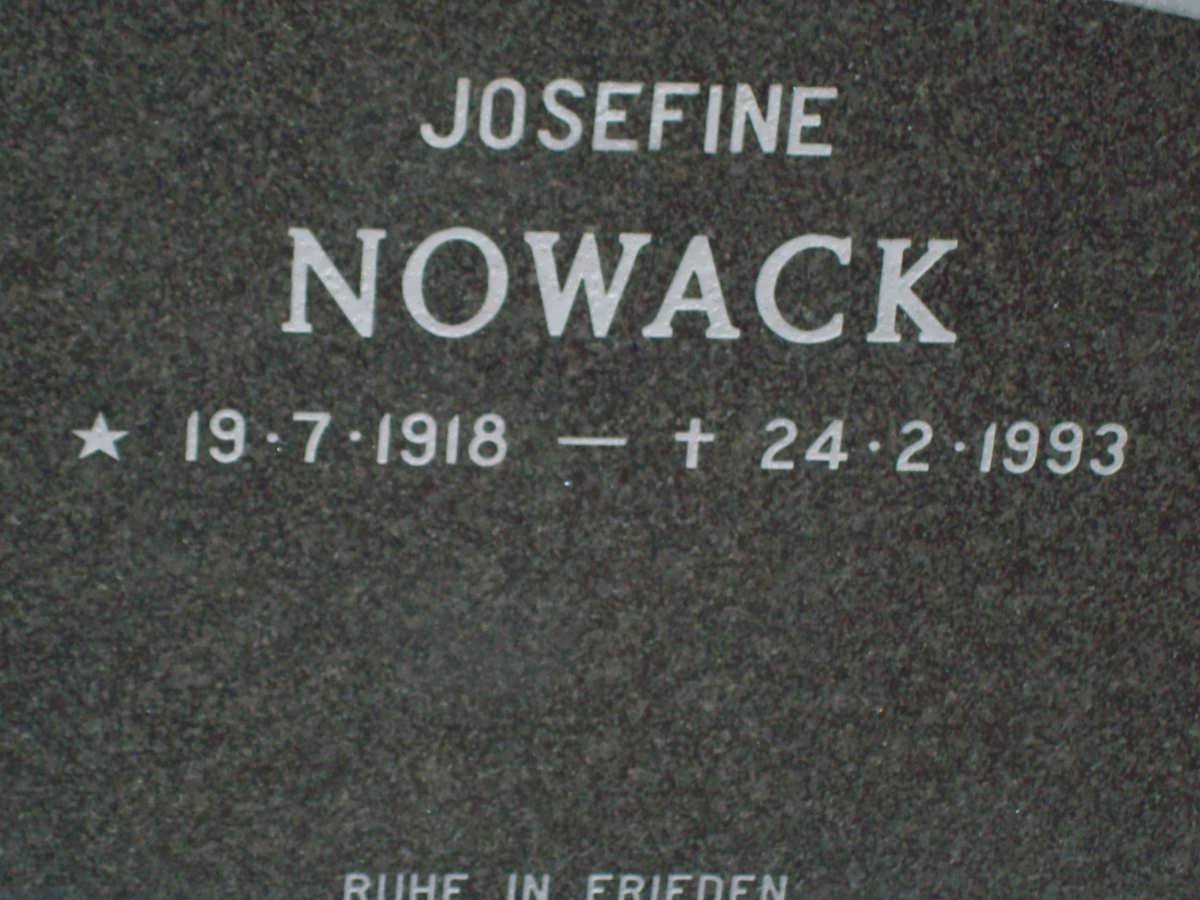 NOWACK Josefine 1918-1993