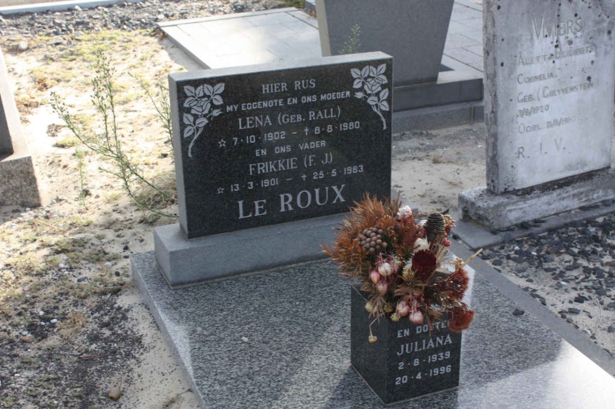 ROUX F.J., le 1901-1983 &amp; Lena RALL 1902-1980 :: LE ROUX Juliana 1939-1996