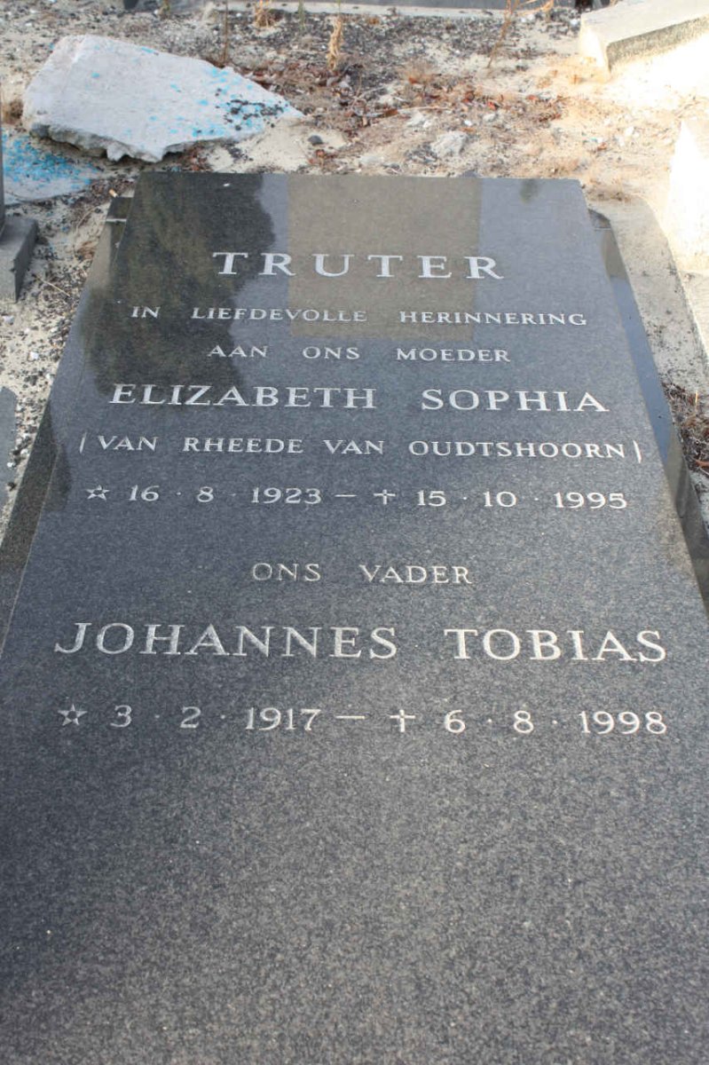 TRUTER Johannes Tobias 1917-1998 &amp; Elizabeth Sophia VAN RHEEDE VAN OUDTSHOORN 1923-1995