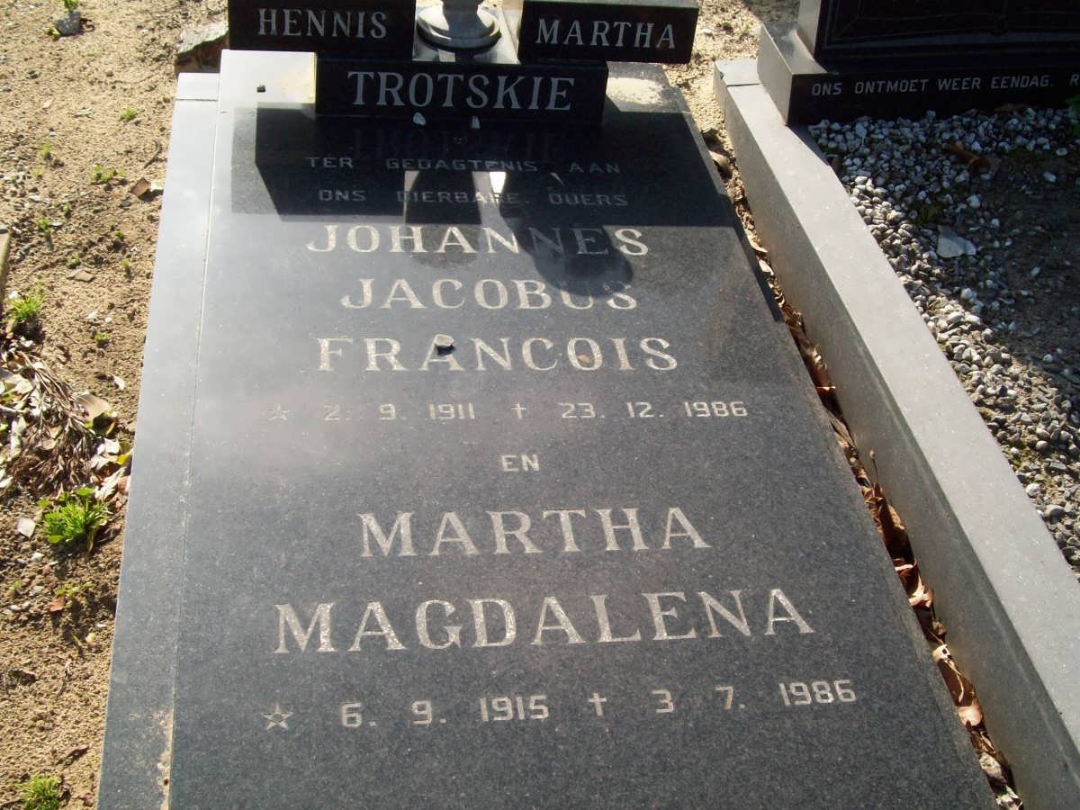 TROTSKIE Johannes Jacobus Francois 1911-1086 &amp; Martha Magdalena 1915-1986