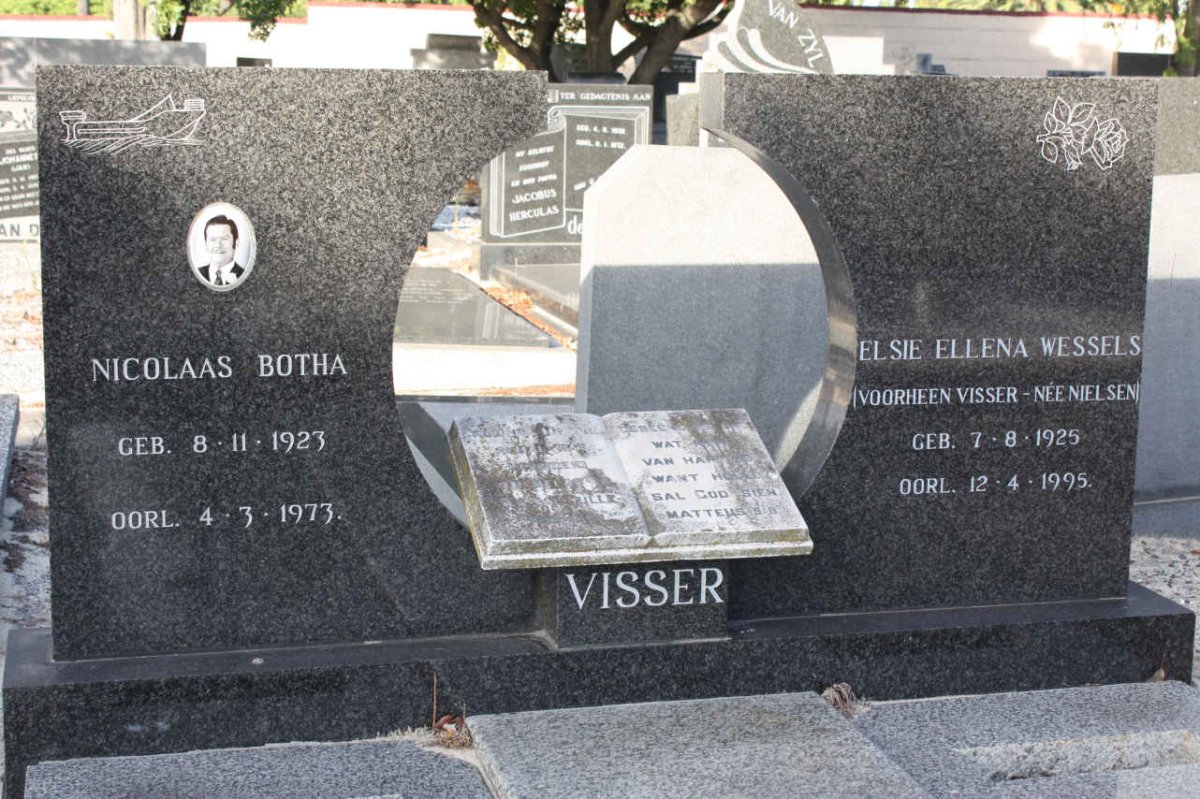 VISSER Nicolaas Botha 1923-1973 &amp; Elsie Ellena WESSELS voorheen VISSER nee NIELSEN 1925-1995
