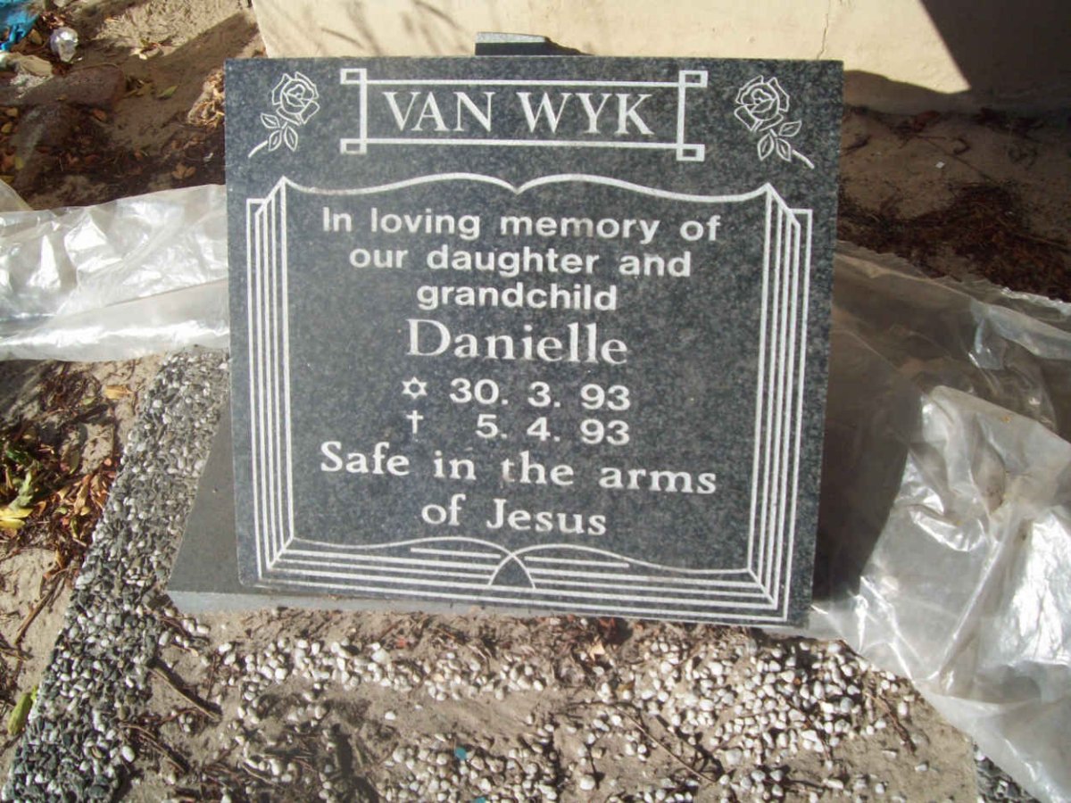 WYK Danielle, van 1993-1993