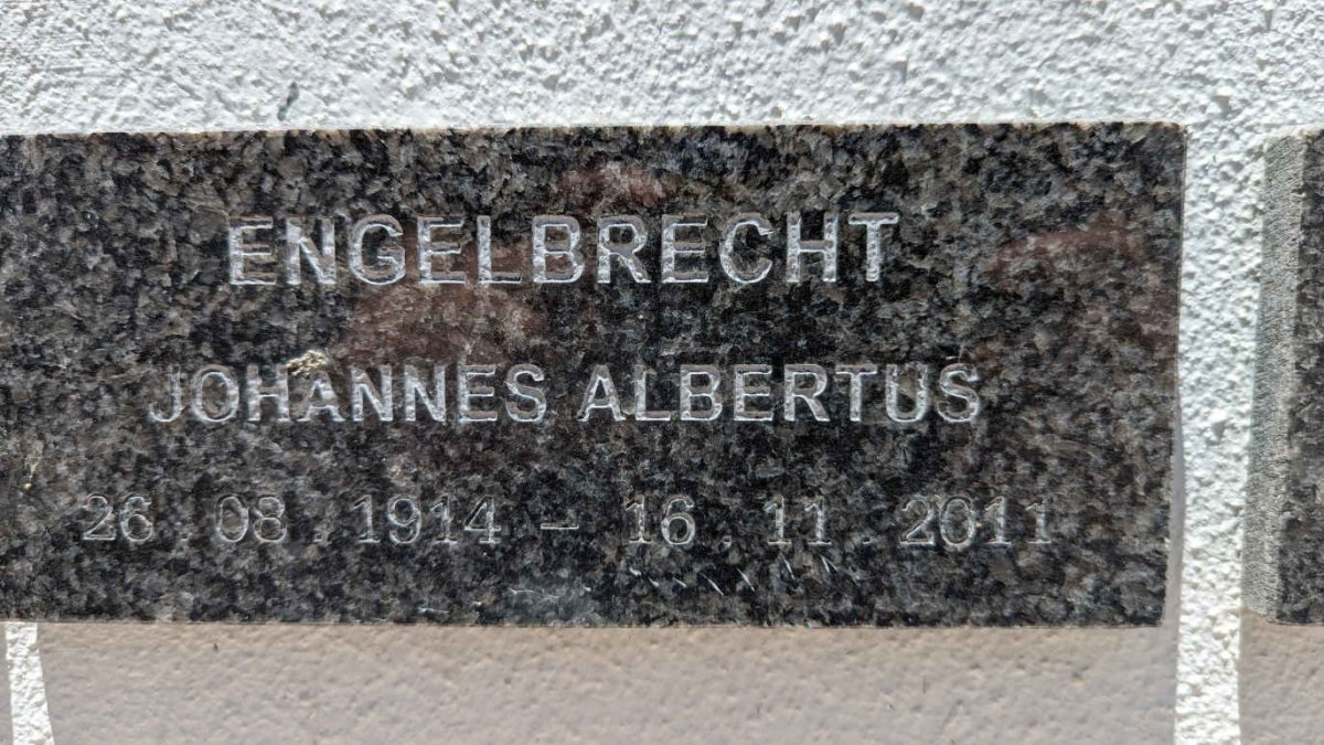 ENGELBRECHT Johannes Albertus 1914-2011