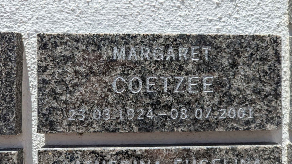 COETZEE Margaret 1924-2001