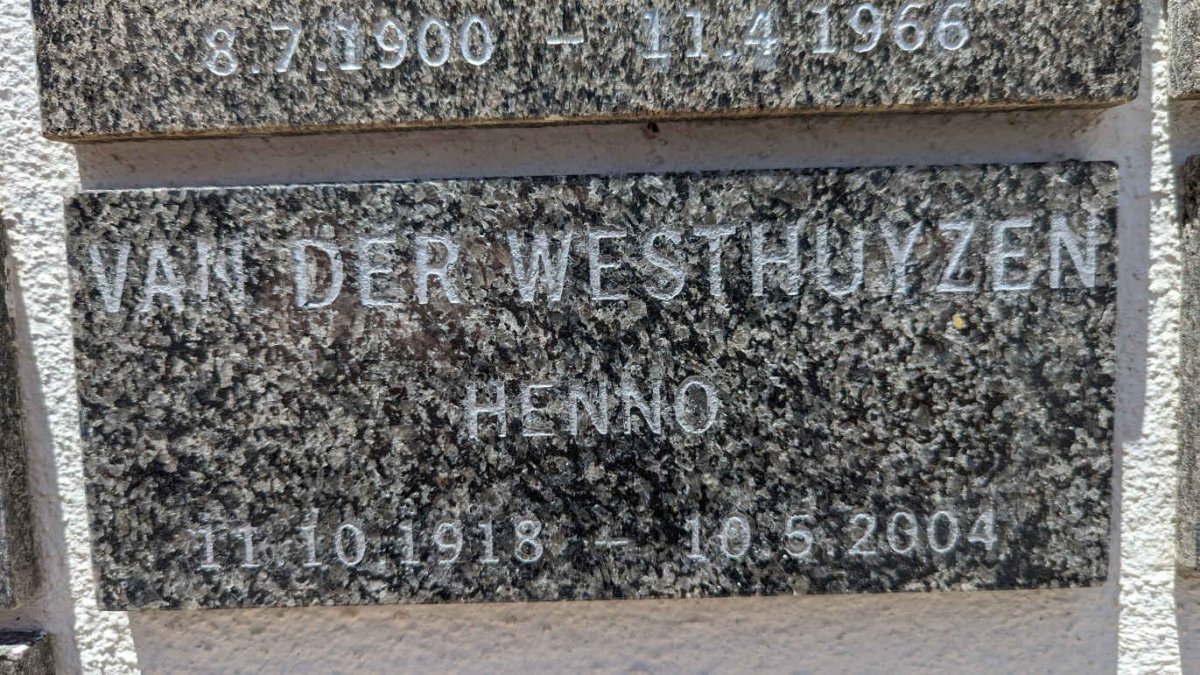 WESTHUYZEN Henno, van der 1918-2004
