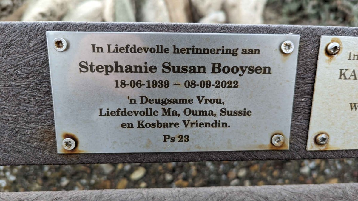 BOOYSEN Stephanie Susan 1939-2022