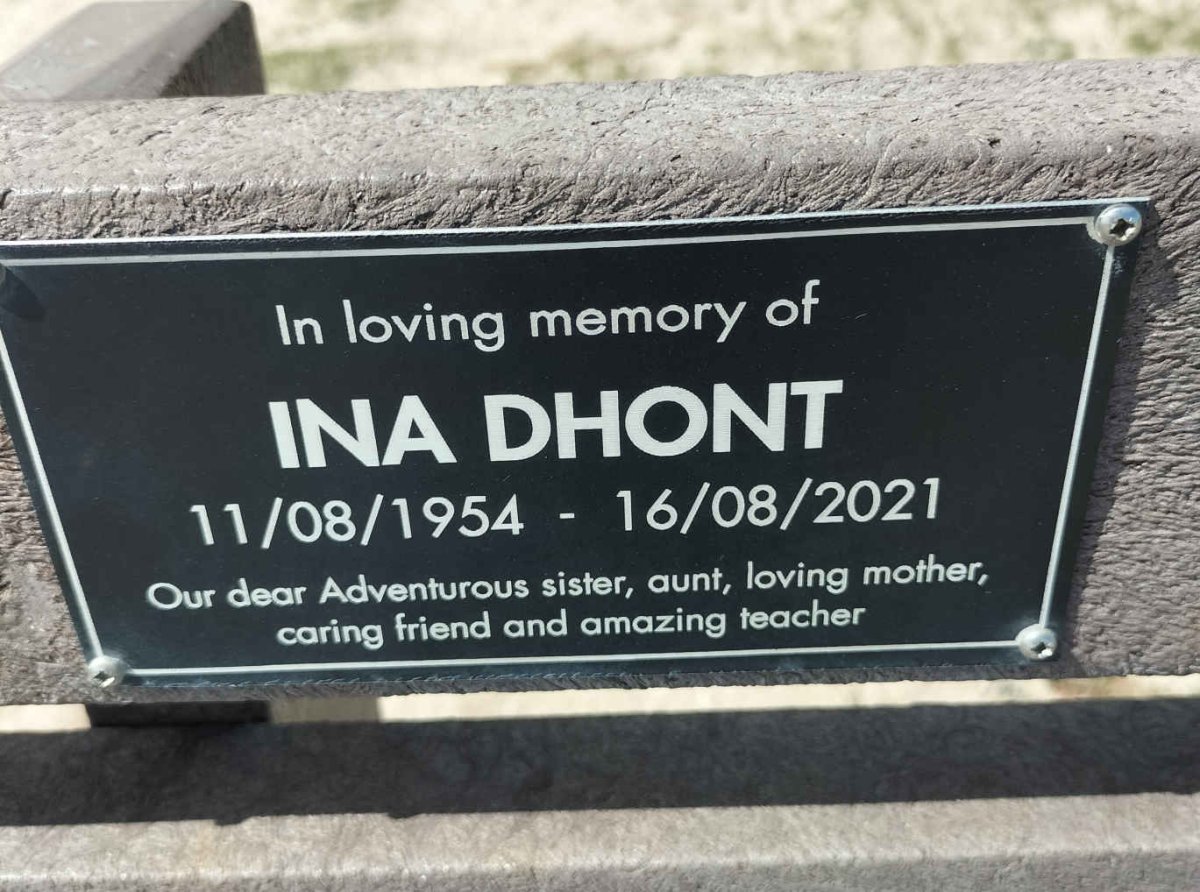 DHONT Ina 1954-2021