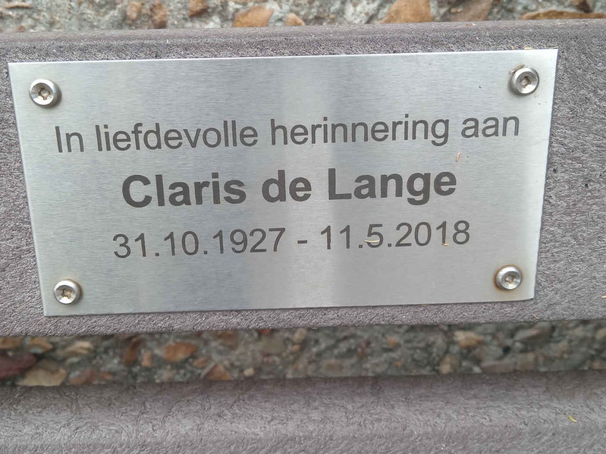 LANGE Claris, de 1927-2018
