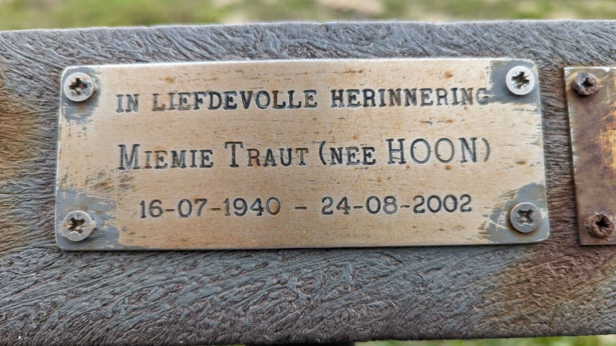 TRAUT Miemie nee HOON 1940-2002