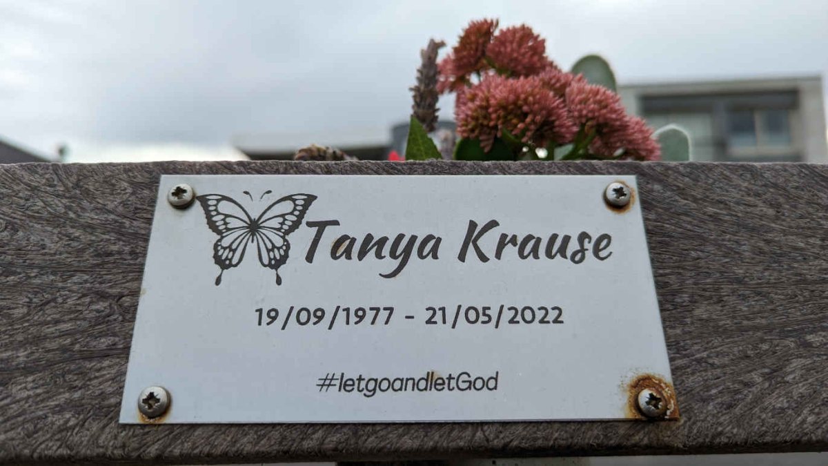 KRAUSE Tanya 1977-2022