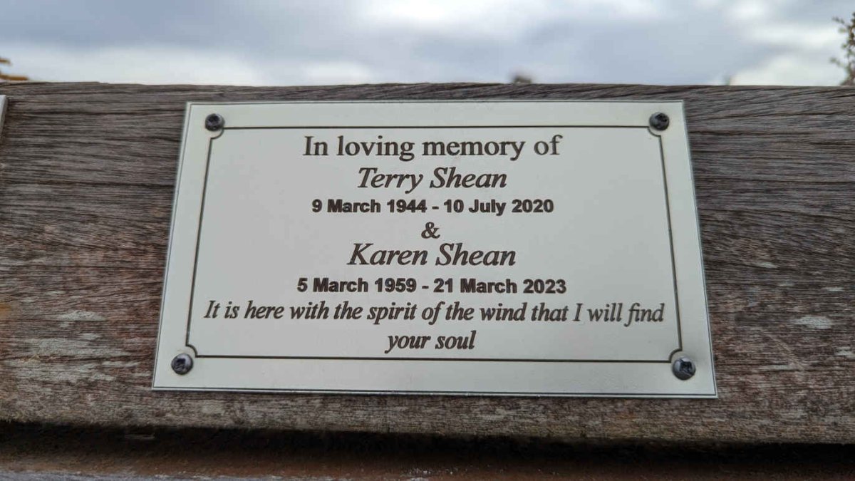 SHEAN Terry 1944-2022 &amp; Karen 1959-2023