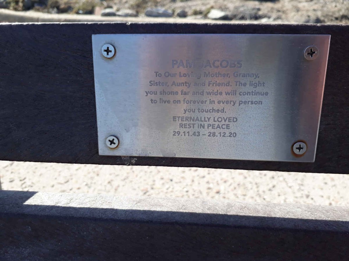 JACOBS Pam 1943-2020