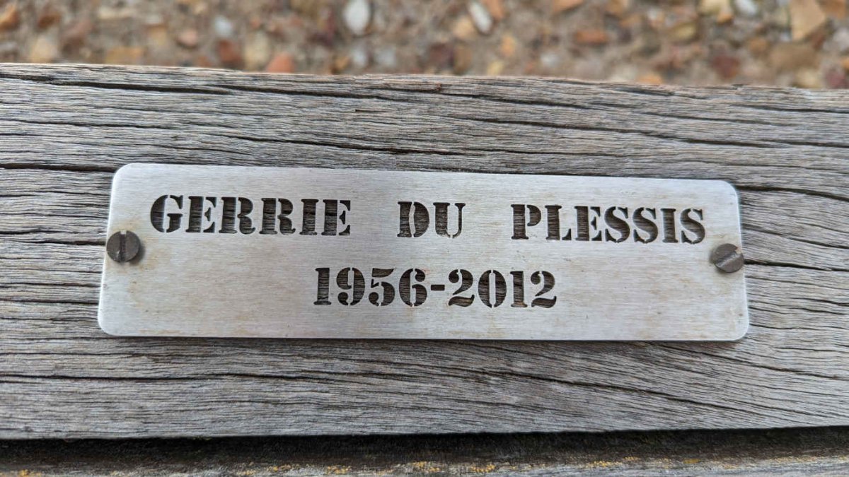 PLESSIS Gerrie, du 1956-2012