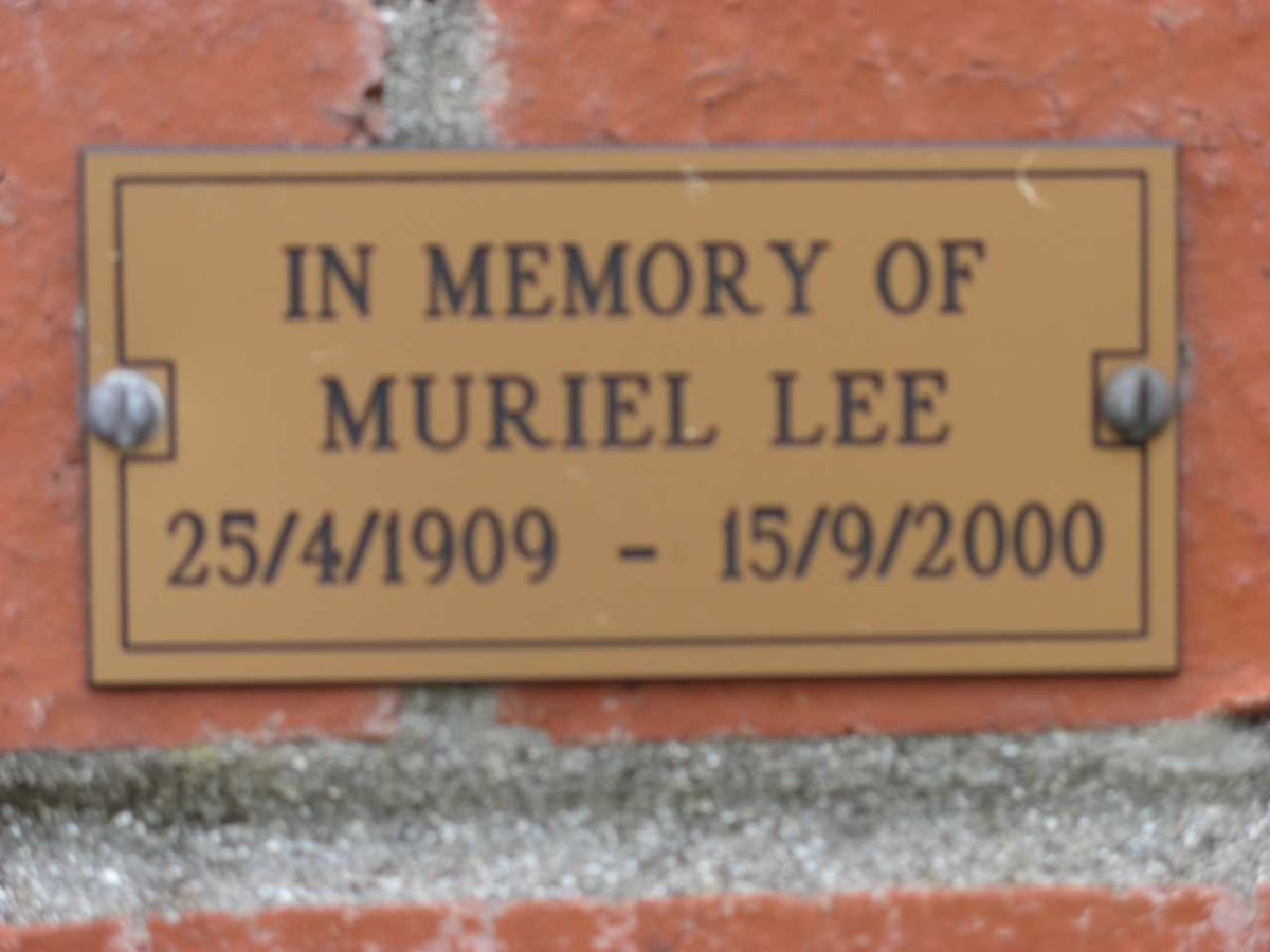 LEE Muriel 1909-2000