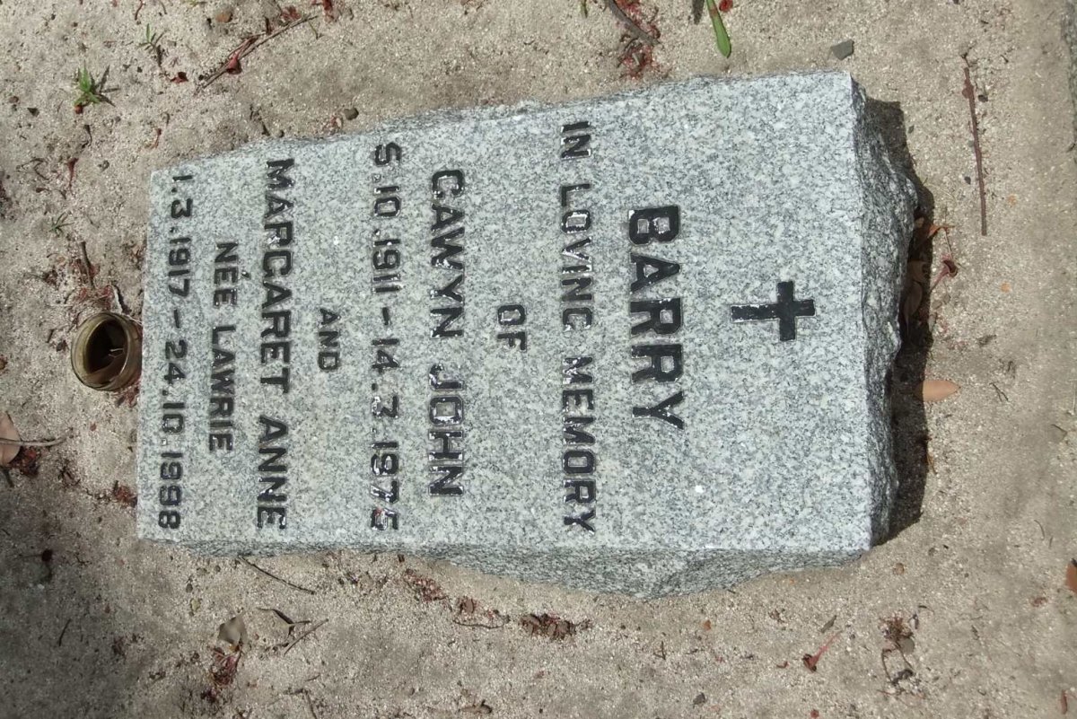 BARRY Gawyn John 1911-1975 &amp; Margaret Anne LAWRIE 1917-1998
