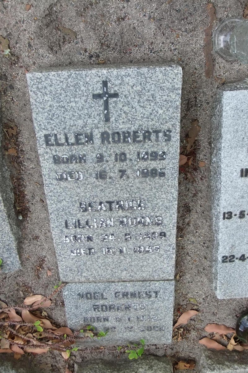 BURNS Beatrice Lillian 1909-1998 :: ROBERTS Ellen 1899-1986 :: ROBERTS Noel Ernest 1912-2000