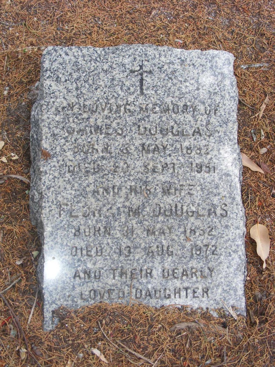 DOUGLAS James 1882-1951 &amp; Flora M. 1882-1972 :: DOUGLAS ?