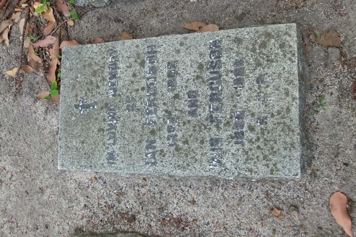 FERGUSON Ian 1902-1982 &amp; Iris 1899-1988