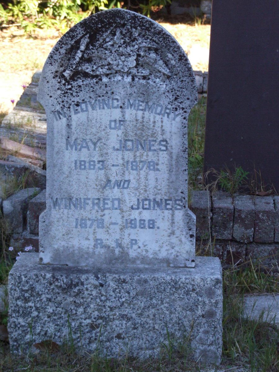 JONES Winifred 1878-1888 :: JONES May 1883-1878