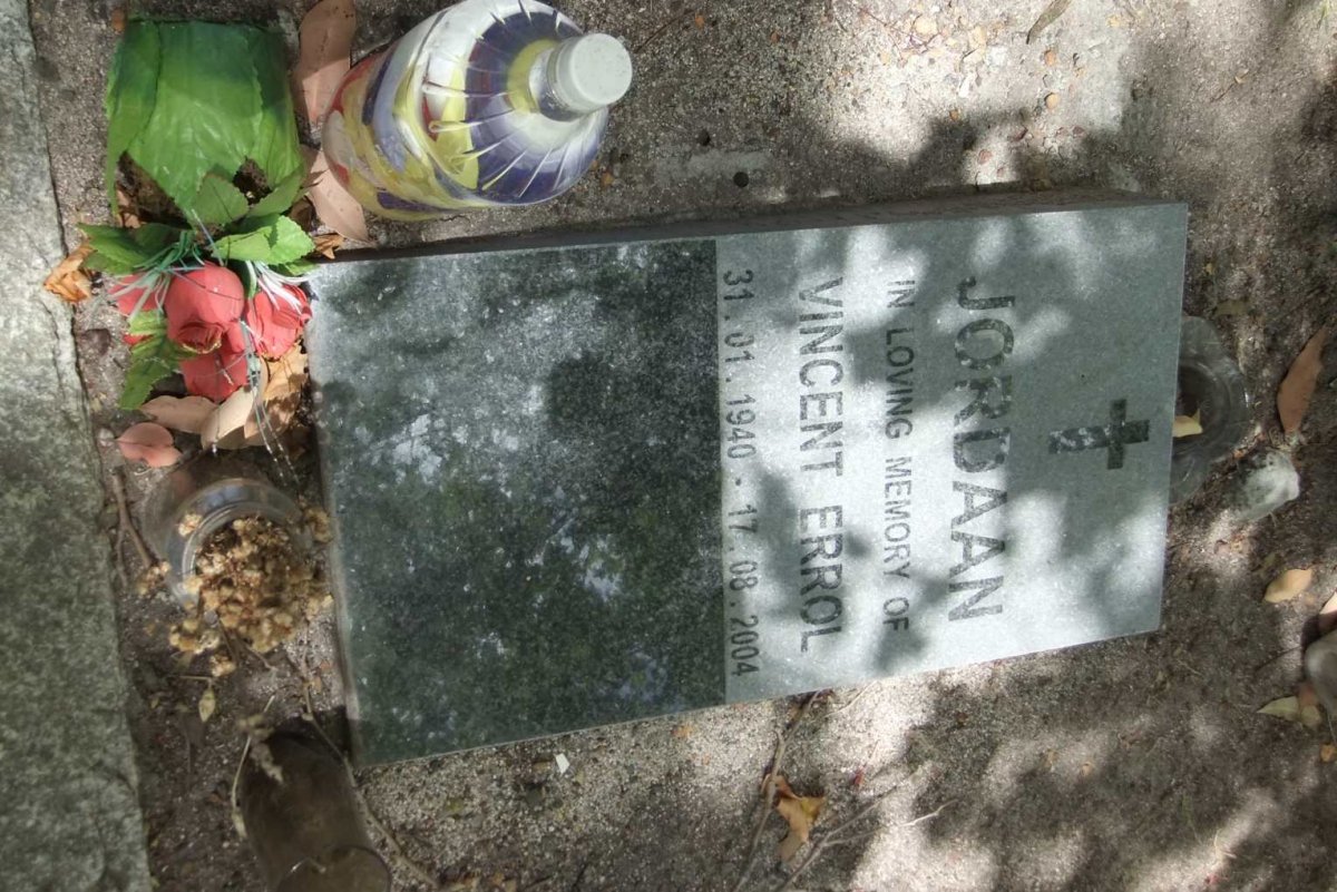 JORDAAN Vincent Errol 1940-2004