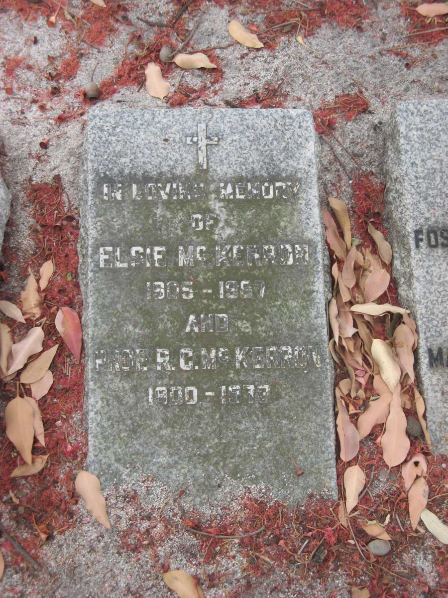 McKERRON R.G. 1900-1973 :: McKERRON Elsie 1905-1987