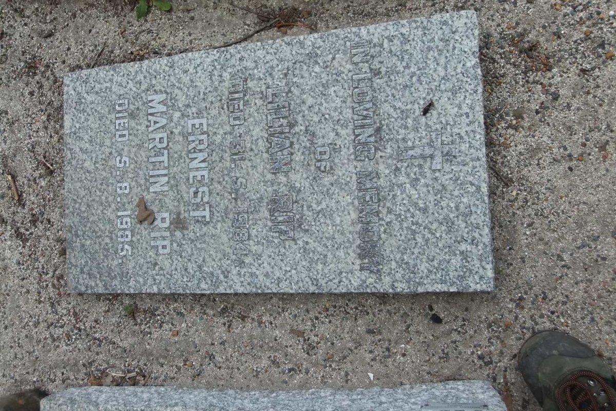 RIP Ernest Martin -1985 &amp; Lilian -1984